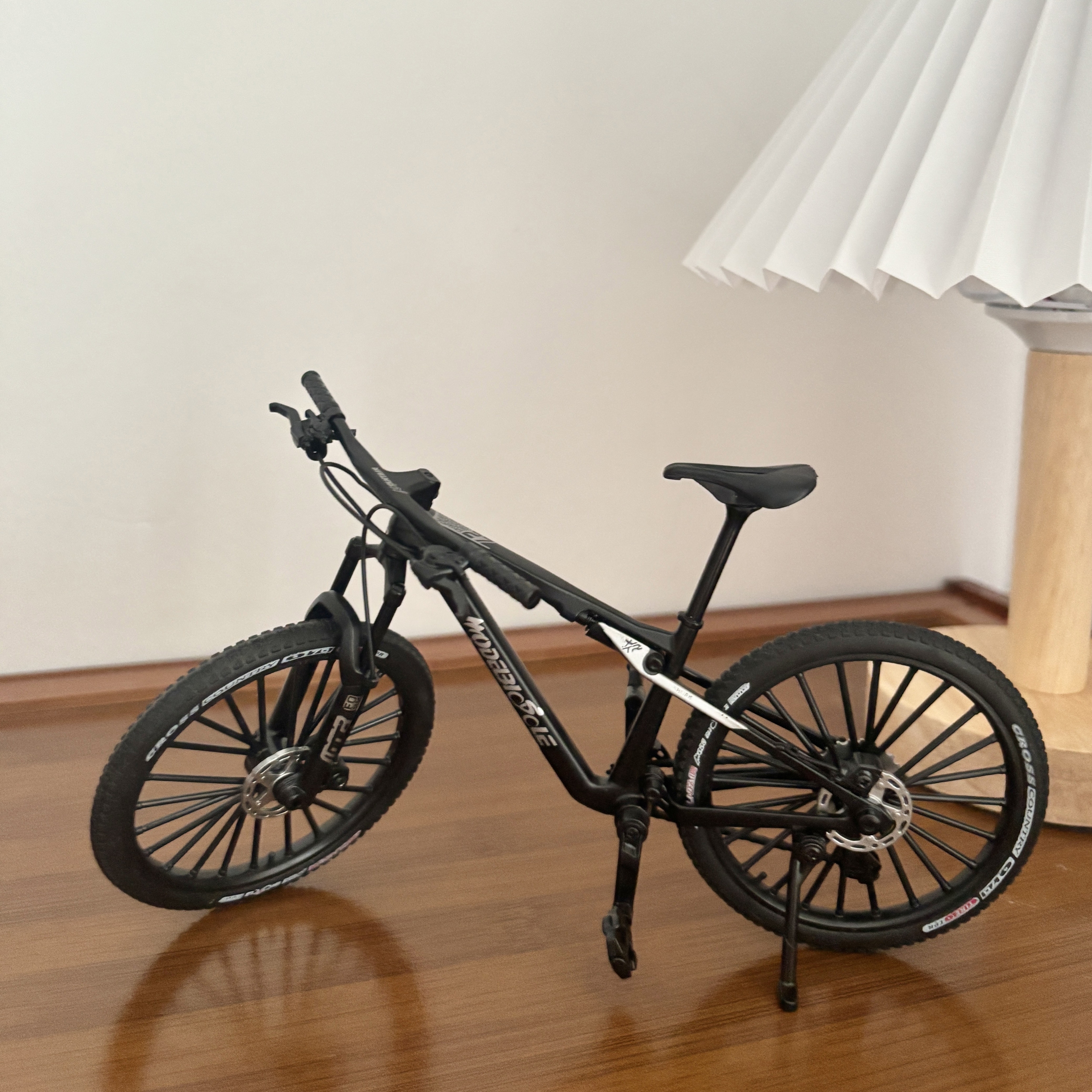 1: 8 Mini Model Bicycle Alloy  - Mountain Biking Gifts ulasan dan harga